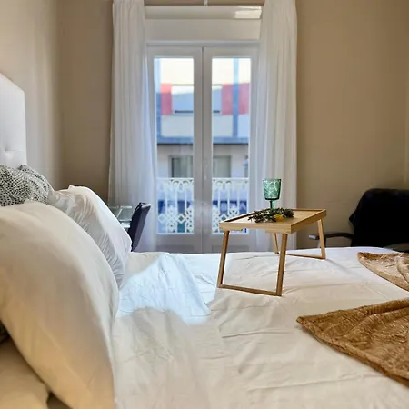 Pedestrian Center 5 With Balcony Apartment Vigo