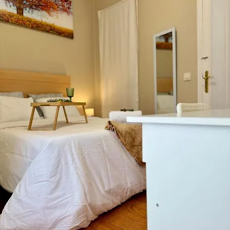 Pedestrian Center 5 With Balcony Apartment Vigo