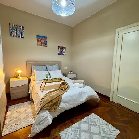 Pedestrian Center 5 With Balcony Apartment Vigo